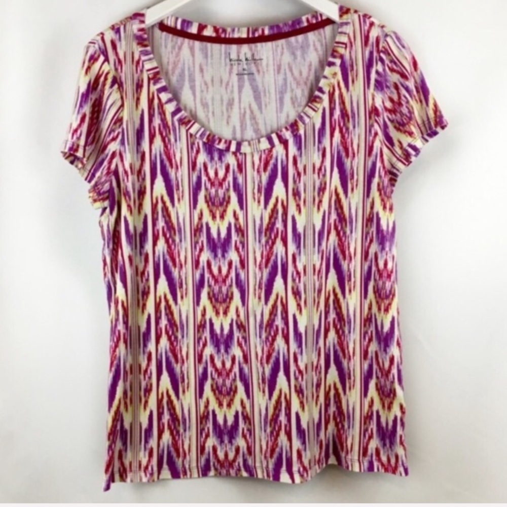 ✨5 FOR $25✨   Nicole Miller Pink Graphic Scoop Neck Tee